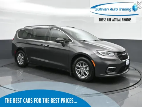 Gray 2021 Chrysler Pacifica Touring for sale in Fredericksburg, VA