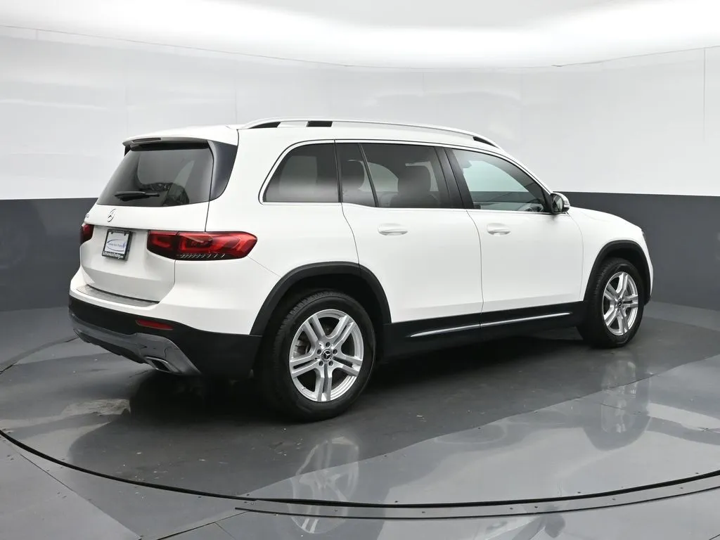 2020 Mercedes Benz GLB 250 photo 2