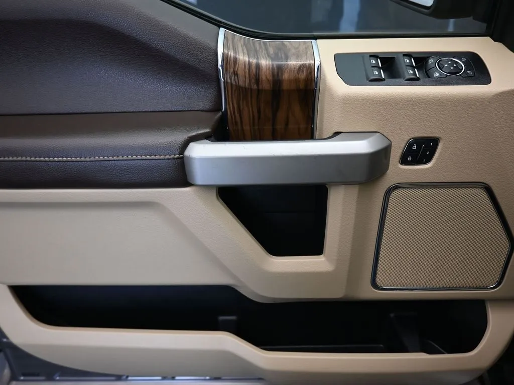 2018 Ford F-150 Lariat photo 4