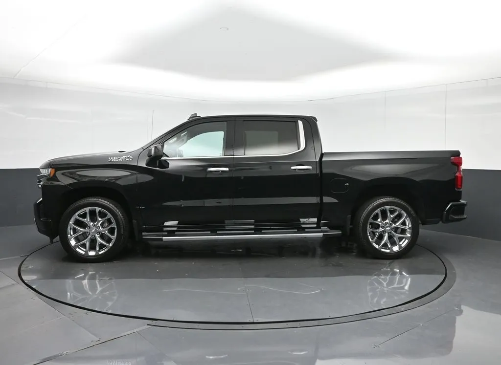 2019 Chevrolet Silverado 1500 High Country photo 2
