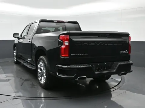 More photos of 2019 Chevrolet Silverado 1500 High Country at Sullivan Auto Trading Fredericksburg, VA