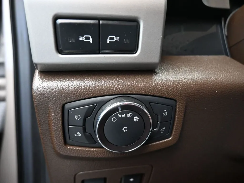 2019 Ford F-150 King Ranch photo 32