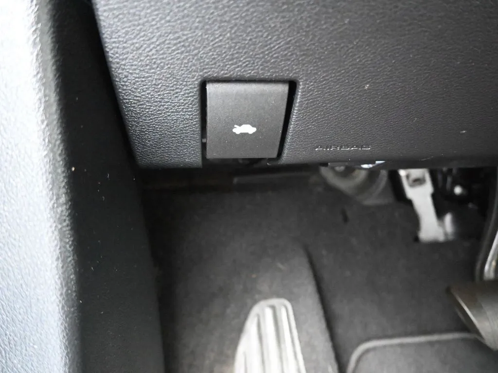 2020 Chrysler Pacifica Touring Plus photo 33