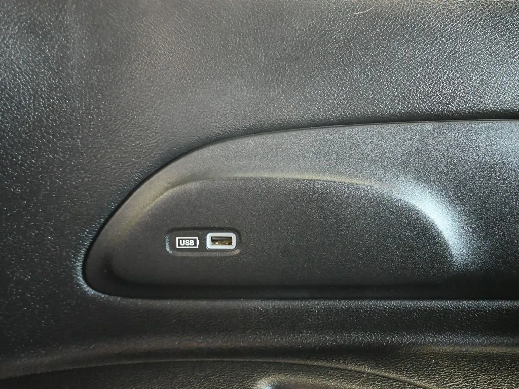 2020 Chrysler Pacifica Touring Plus photo 15