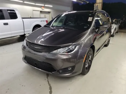 More photos of 2020 Chrysler Pacifica Touring L Plus at Sullivan Auto Trading Fredericksburg, VA