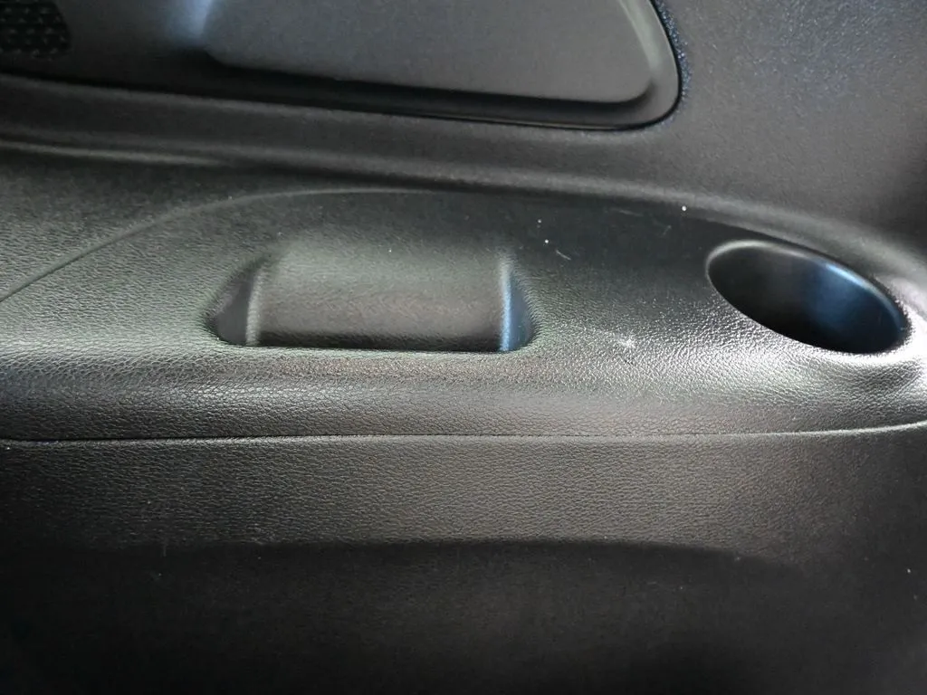 2020 Chrysler Pacifica Touring Plus photo 38