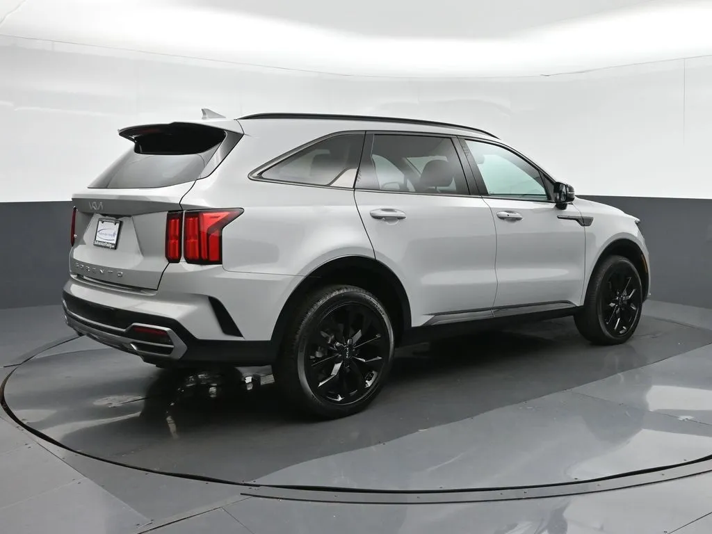 2022 Kia Sorento SX photo 3
