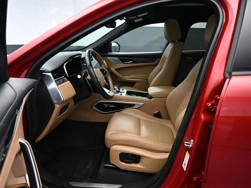 2023 Jaguar F-PACE P250 S photo 39