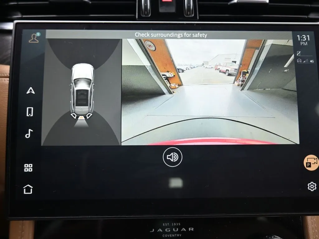 2023 Jaguar F-PACE P250 S photo 6