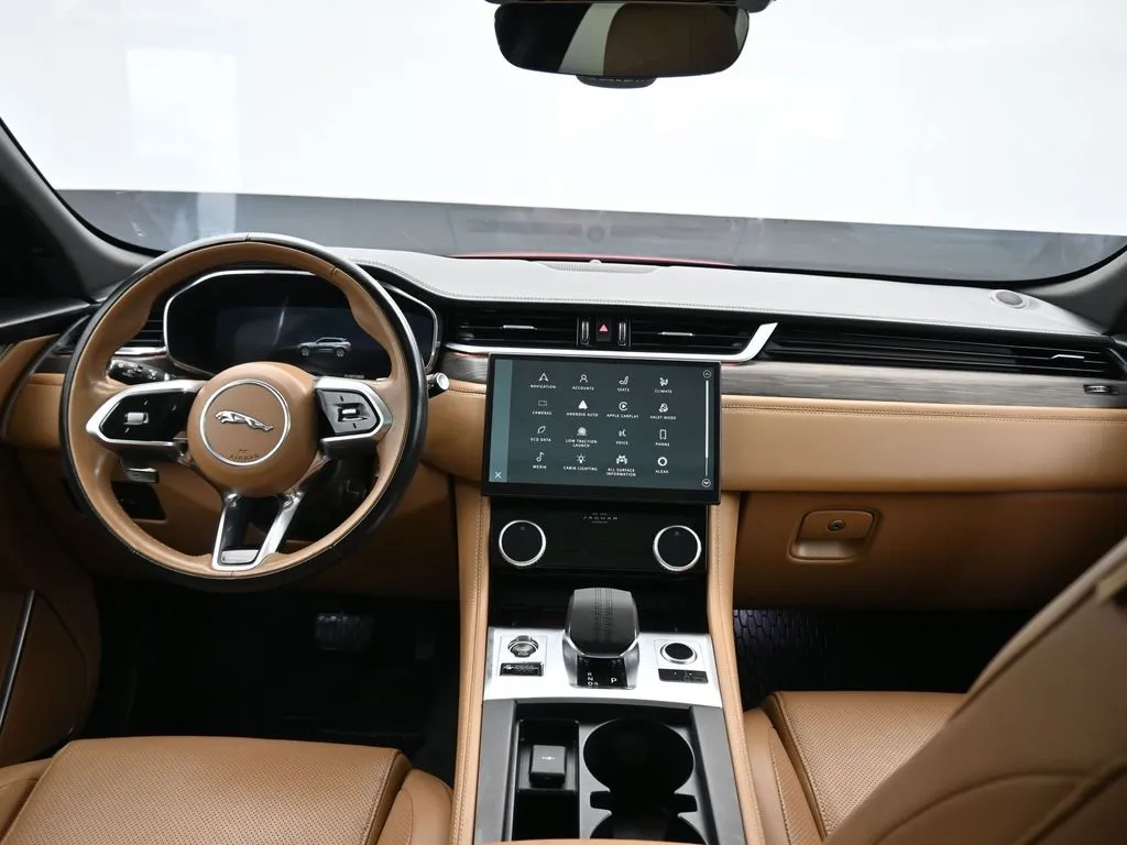 2023 Jaguar F-PACE P250 S photo 28