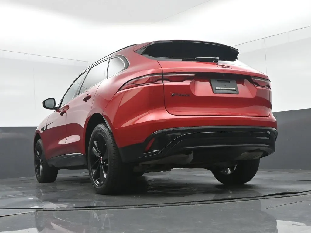 2023 Jaguar F-PACE P250 S photo 16