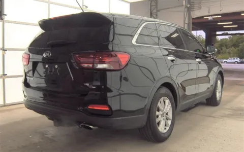 More photos of 2020 Kia Sorento LX at Sullivan Auto Trading Fredericksburg, VA