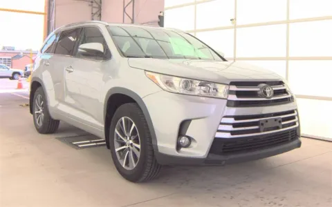 Another view of 2018 Toyota Highlander XLE for sale in Fredericksburg, VA at Sullivan Auto Trading Fredericksburg
