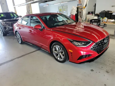Photos of 2020 Hyundai Sonata SEL for sale in Fredericksburg, VA at Sullivan Auto Trading Fredericksburg