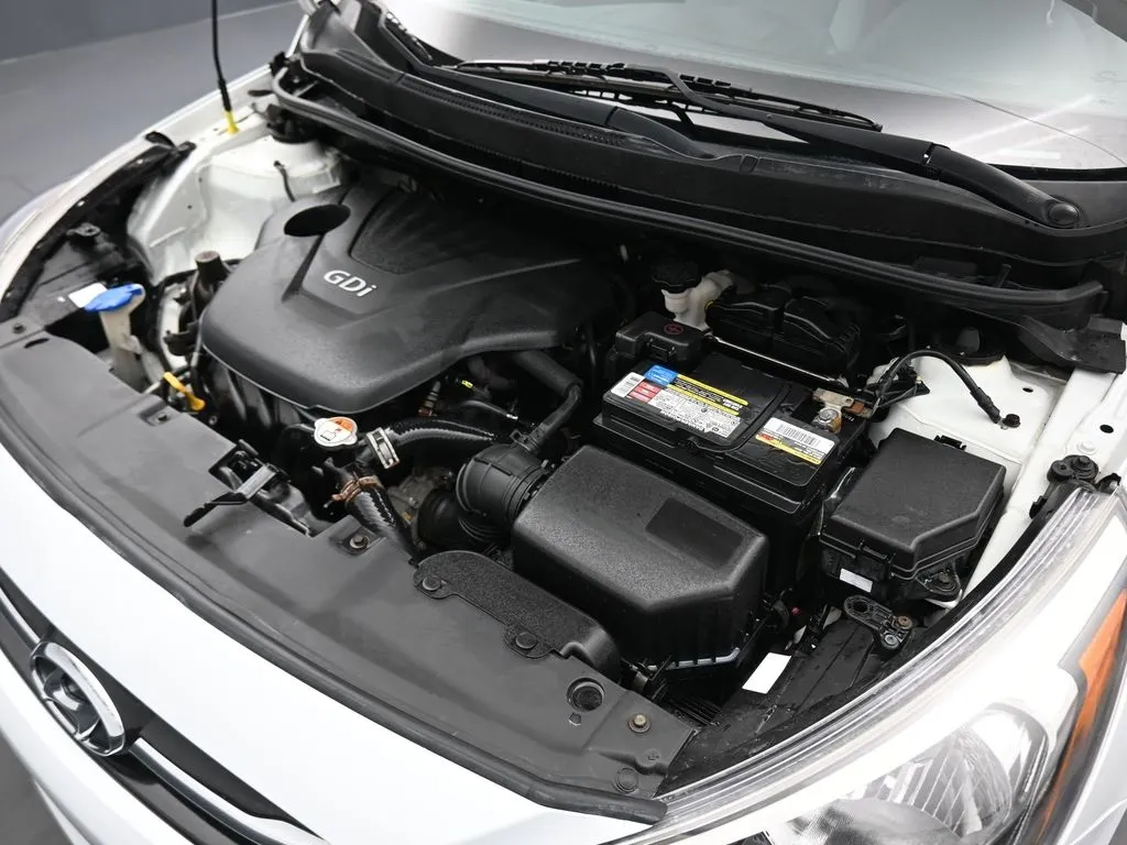 2015 Hyundai Accent GLS photo 26