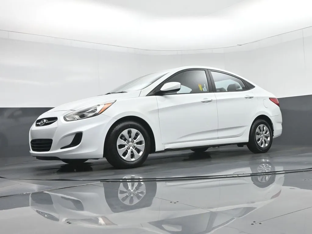 2015 Hyundai Accent GLS photo 28