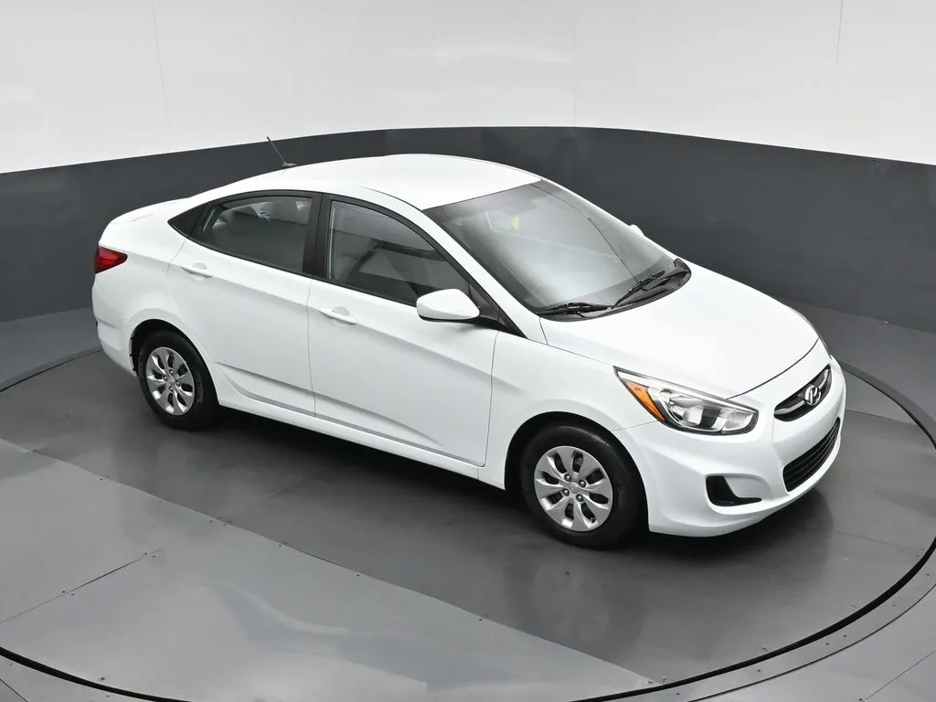 2015 Hyundai Accent GLS photo 29
