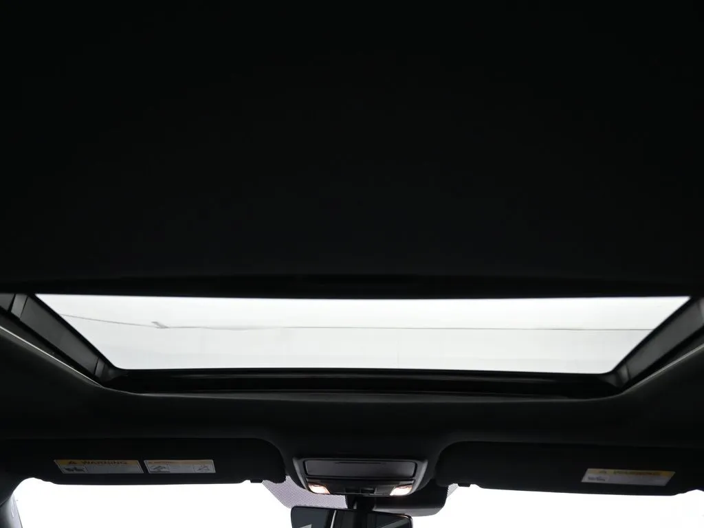 2022 Honda Ridgeline Black Edition photo 15