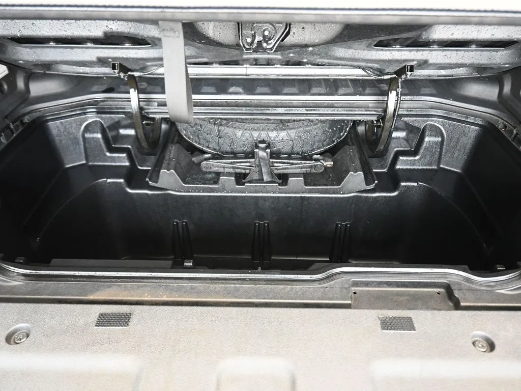 2022 Honda Ridgeline Black Edition photo 39
