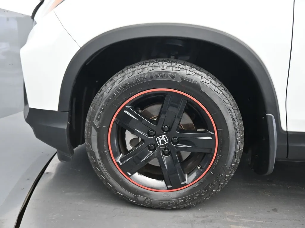 2022 Honda Ridgeline Black Edition photo 19