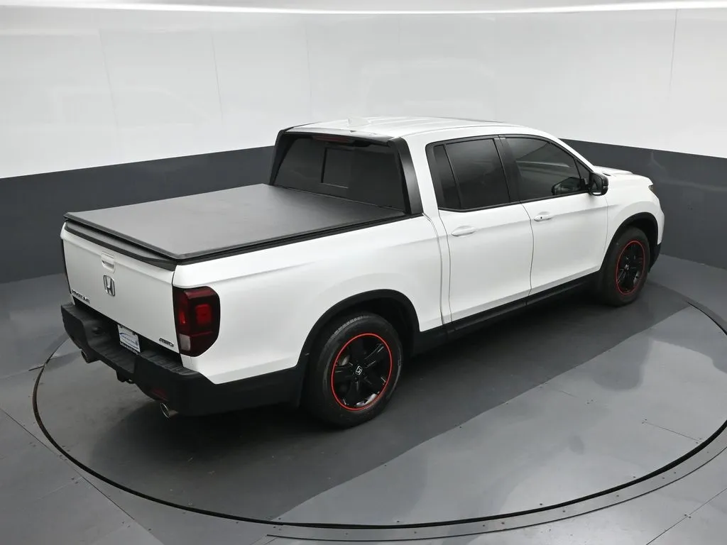 2022 Honda Ridgeline Black Edition photo 22