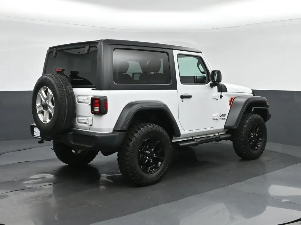 2020 Jeep Wrangler Sport S photo 3