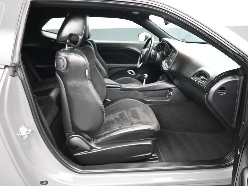 2023 Dodge Challenger R/T Scat Pack photo 27
