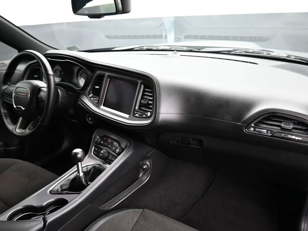 2023 Dodge Challenger R/T Scat Pack photo 12