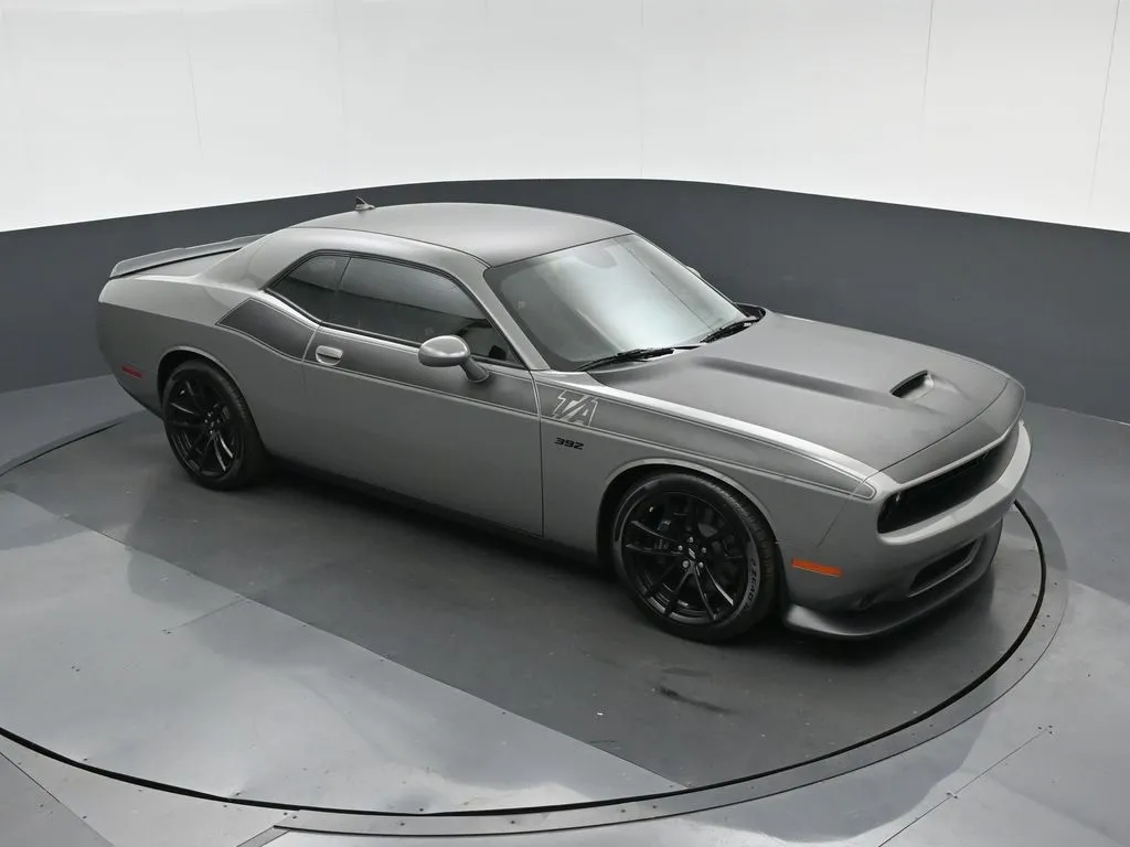 2023 Dodge Challenger R/T Scat Pack photo 32