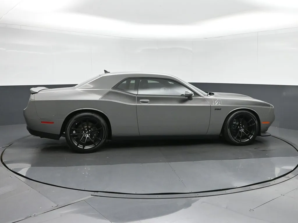 2023 Dodge Challenger R/T Scat Pack photo 19