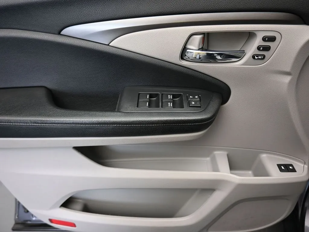 2019 Honda Pilot EX-L photo 3