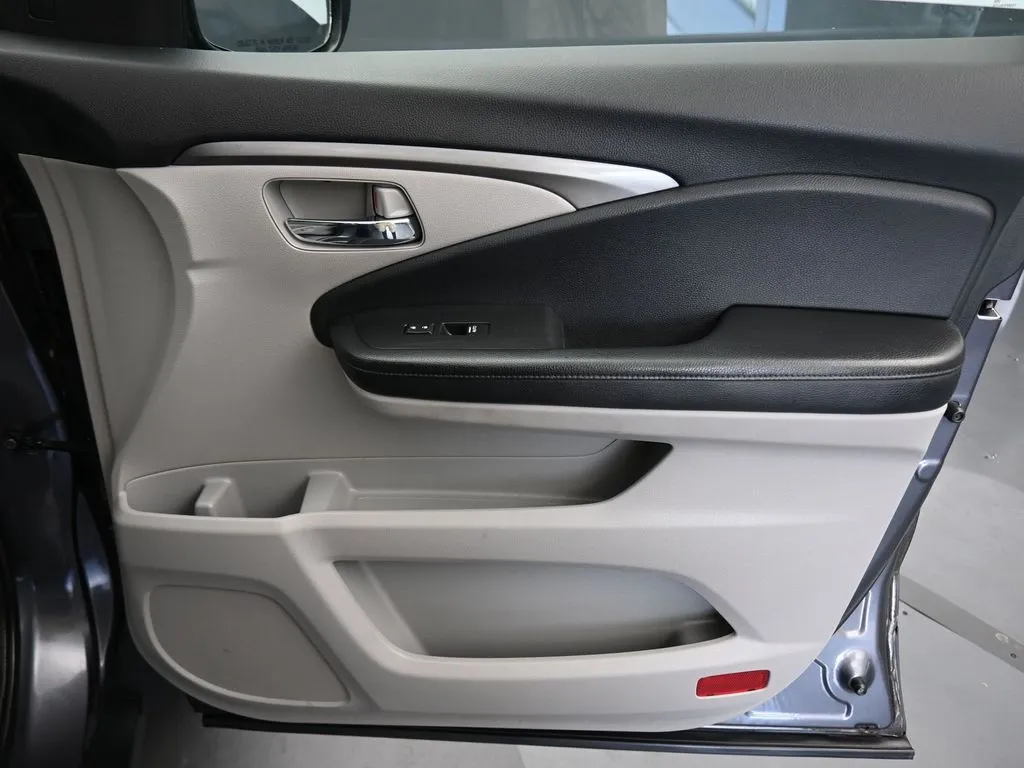 2019 Honda Pilot EX-L photo 41