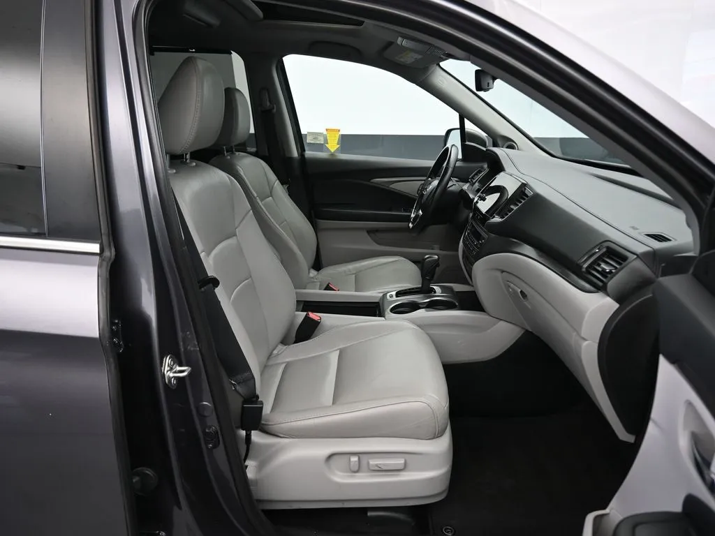 2019 Honda Pilot EX-L photo 19