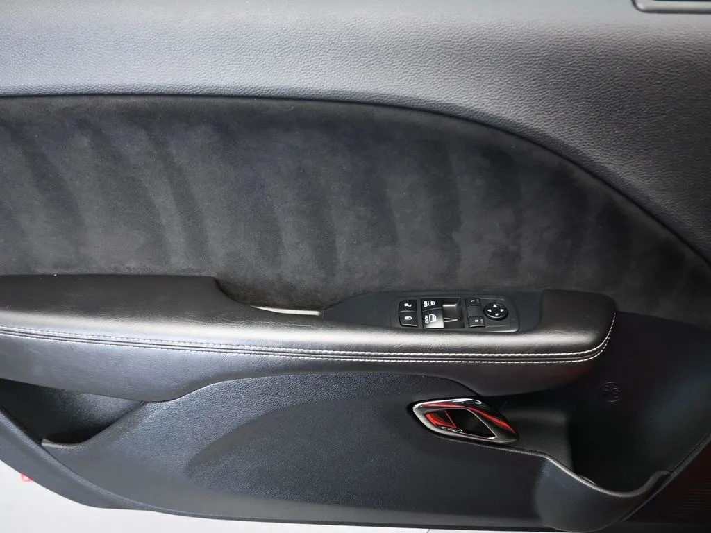 2018 Dodge Challenger SRT8 Hellcat photo 4
