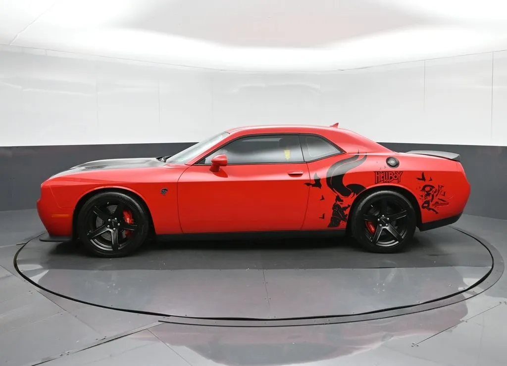 2018 Dodge Challenger SRT8 Hellcat photo 2