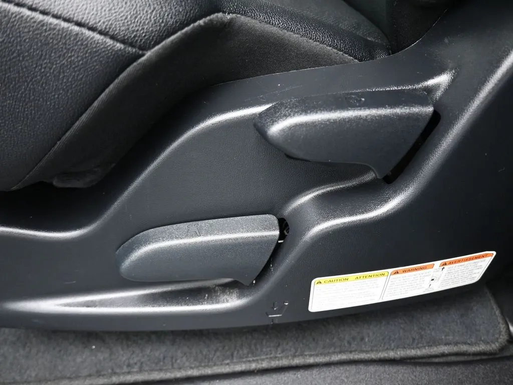 2020 Toyota Sienna SE Premium photo 33
