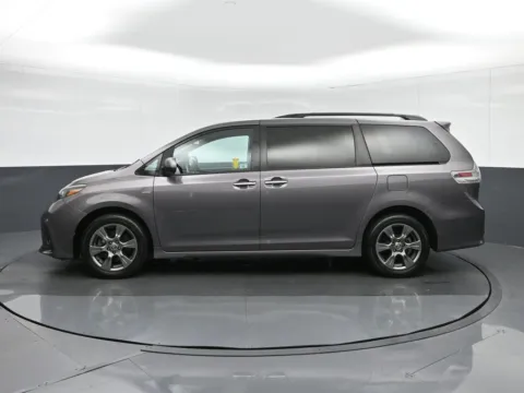 More photos of 2020 Toyota Sienna SE Premium at Sullivan Auto Trading Fredericksburg, VA