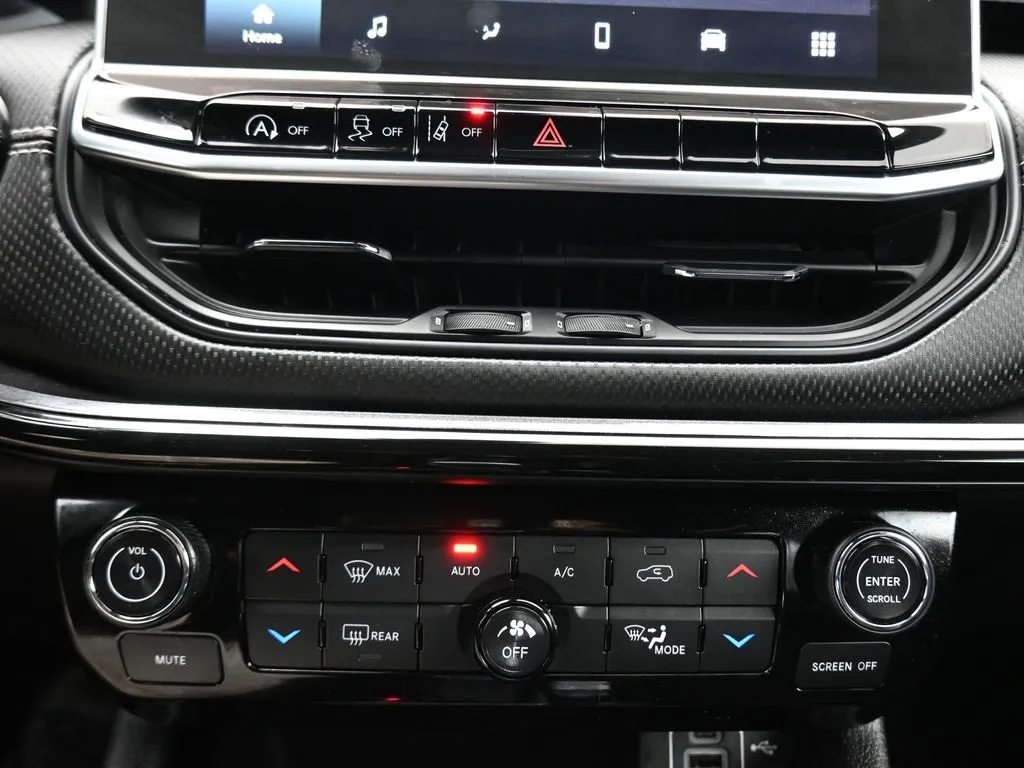 2022 Jeep Compass Altitude photo 8