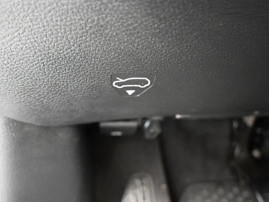 2022 Jeep Compass Altitude photo 11