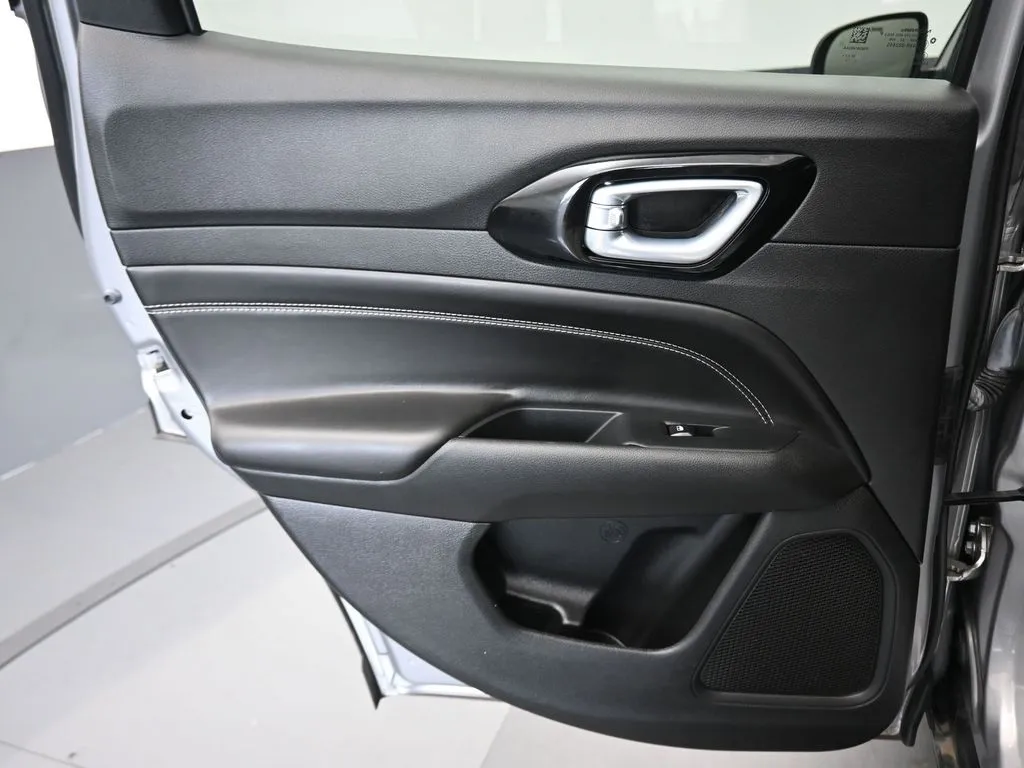 2022 Jeep Compass Altitude photo 52