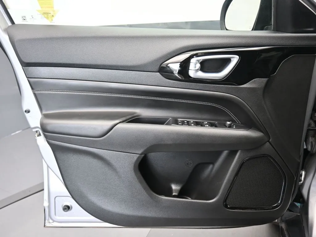 2022 Jeep Compass Altitude photo 46