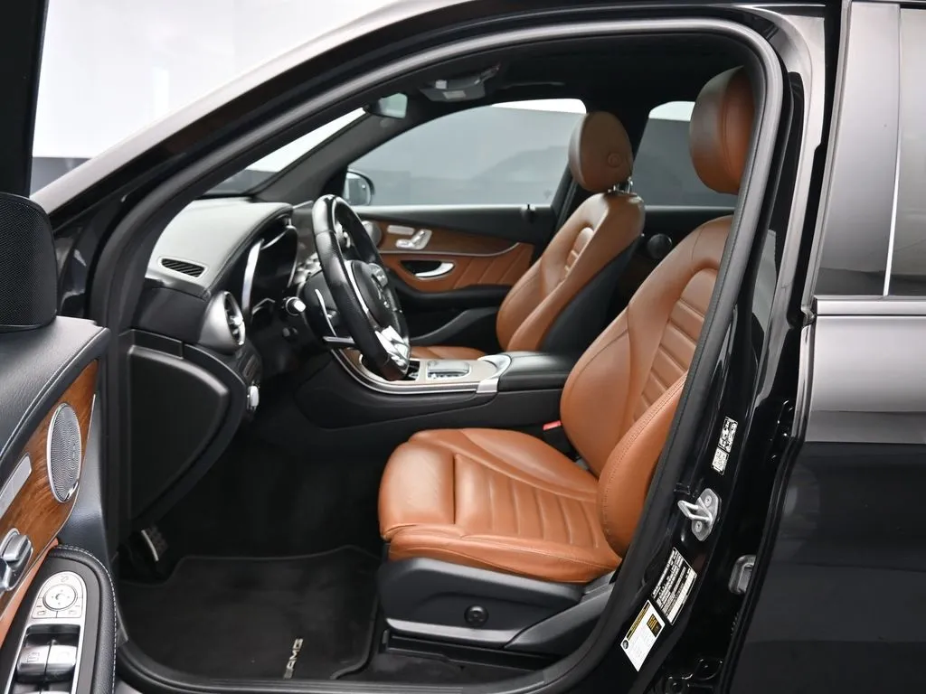 2020 Mercedes Benz GLC 43 AMG photo 33