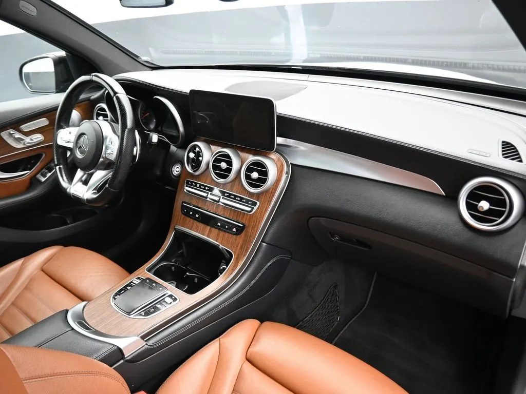 2020 Mercedes Benz GLC 43 AMG photo 5