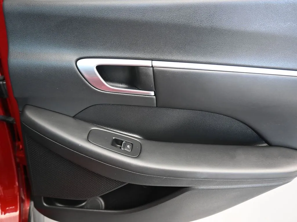 2023 Hyundai Sonata SEL photo 13