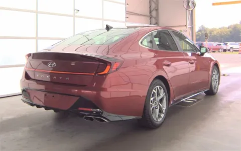 More photos of 2023 Hyundai Sonata SEL at Sullivan Auto Trading Fredericksburg, VA