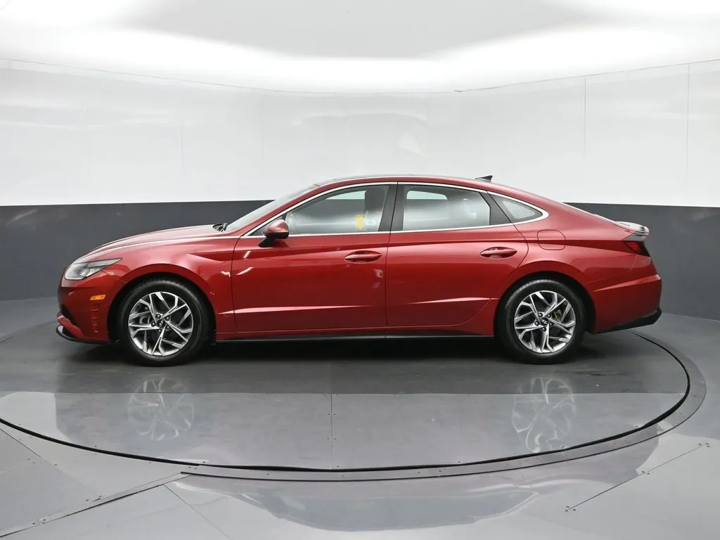 2023 Hyundai Sonata SEL photo 2