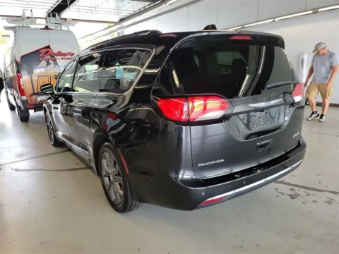 More photos of 2020 Chrysler Pacifica Limited at Sullivan Auto Trading Fredericksburg, VA