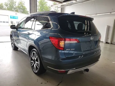 More photos of 2019 Honda Pilot Touring at Sullivan Auto Trading Fredericksburg, VA