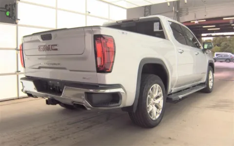 More photos of 2020 GMC Sierra 1500 SLT at Sullivan Auto Trading Fredericksburg, VA
