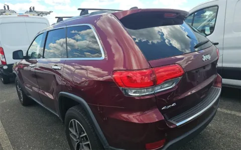 More photos of 2019 Jeep Grand Cherokee Limited at Sullivan Auto Trading Fredericksburg, VA